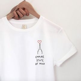 Ricamo lato cuore su capi abbigliamento